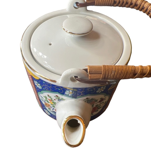 Imari Style Ware Tea Pot Gold Lined Wicker Handle - Picture 4 of 8